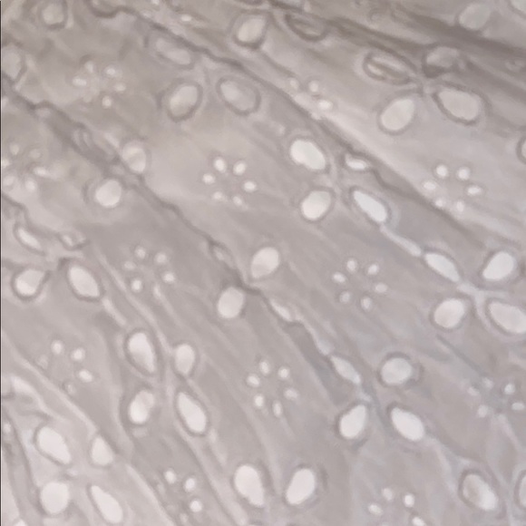 Cute white dress - Picture 2 of 6